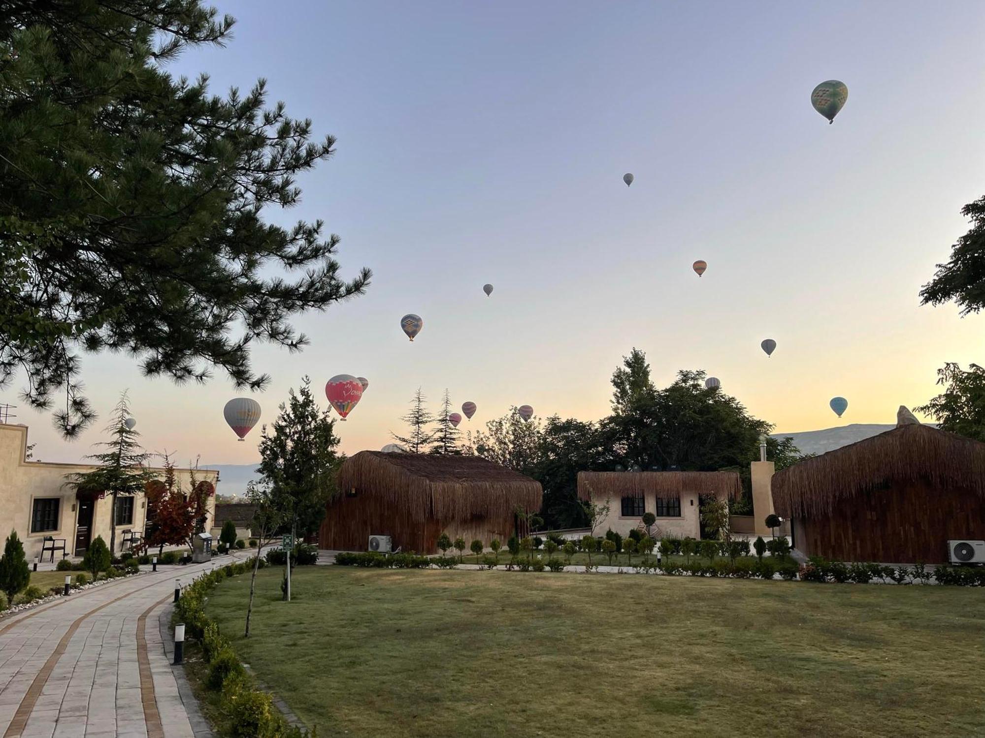 A La Mode Cappadocia Hotel Гьореме Екстериор снимка